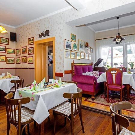 Gasthaus Stuckatz Dollenchen ภายนอก รูปภาพ