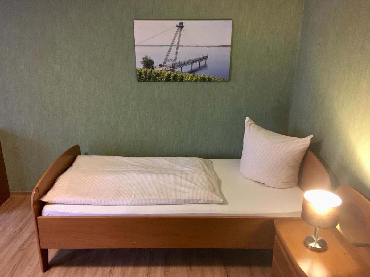 Gasthaus Stuckatz Dollenchen ภายนอก รูปภาพ